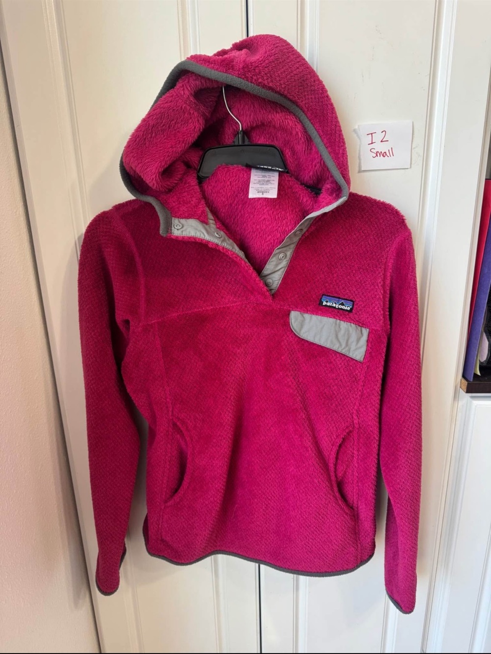 Patagonia Hot Pink Fleece Hooded Pullover with Gray Trim small, (i2)